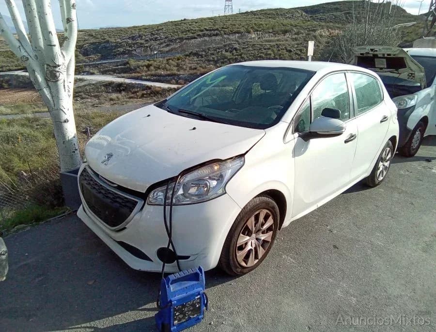 DESPIECE DE PEUGEOT 208 1.4 HDi FAP (68 CV) - Foto 1