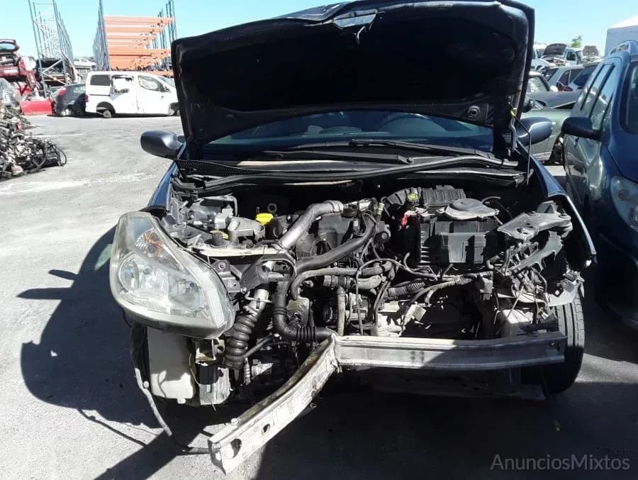 DESPIECE DE RENAULT CLIO III 1.5 dCi D (106 CV) - Foto 2