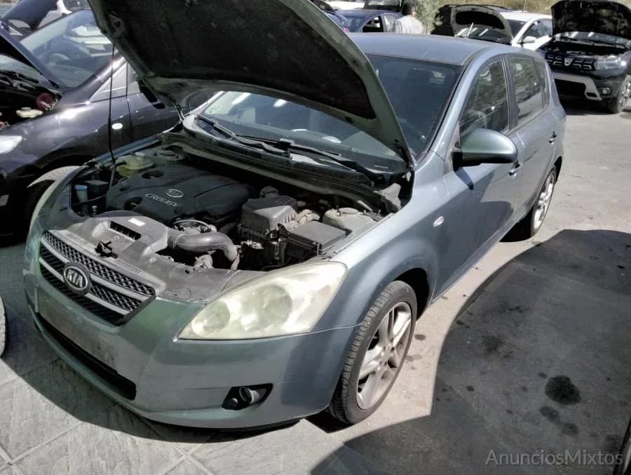 DESPIECE DE KIA CEE'D 1.6 CRDi (116 CV) - Foto 1