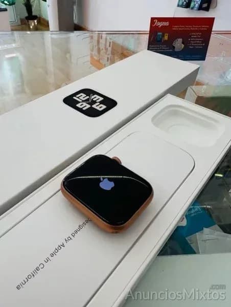 Apple Watch SE 44mm GPS Dorado GARANTIA - Foto 3
