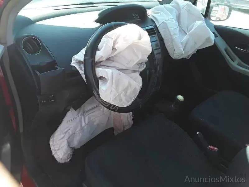 DESPIECE DE TOYOTA YARIS 1.4 Turbodiesel (90 CV) - Foto 5