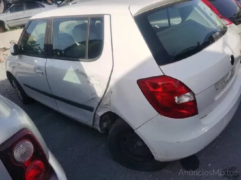 DESPIECE DE SKODA FABIA 1.2 (60 CV) 2008 - Foto 3
