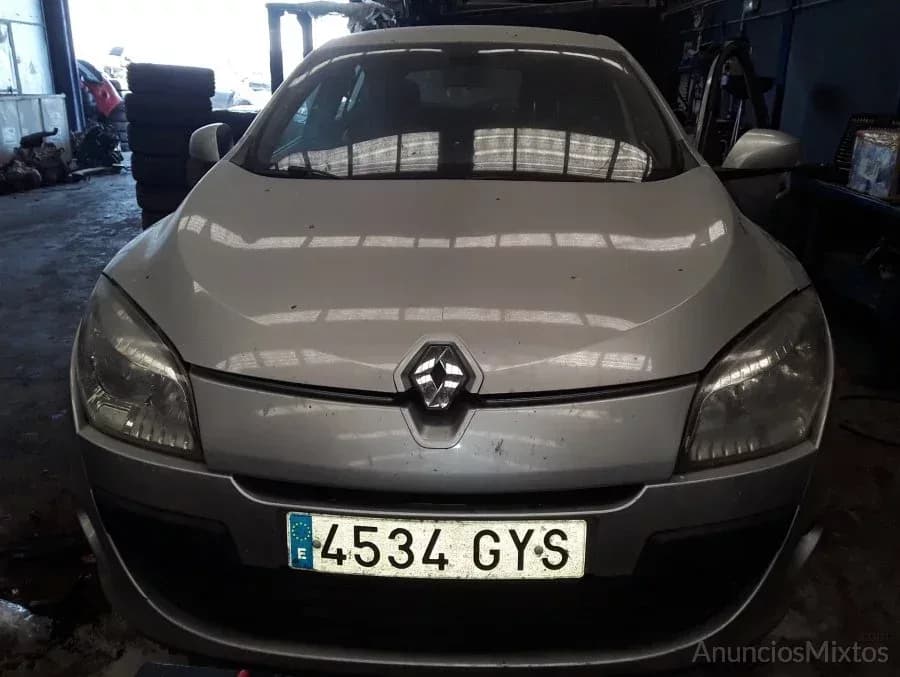 DESPIECE DE RENAULT MEGANE III BERLINA 5 P 1.5 dCi 2010 (V2) - Foto 2