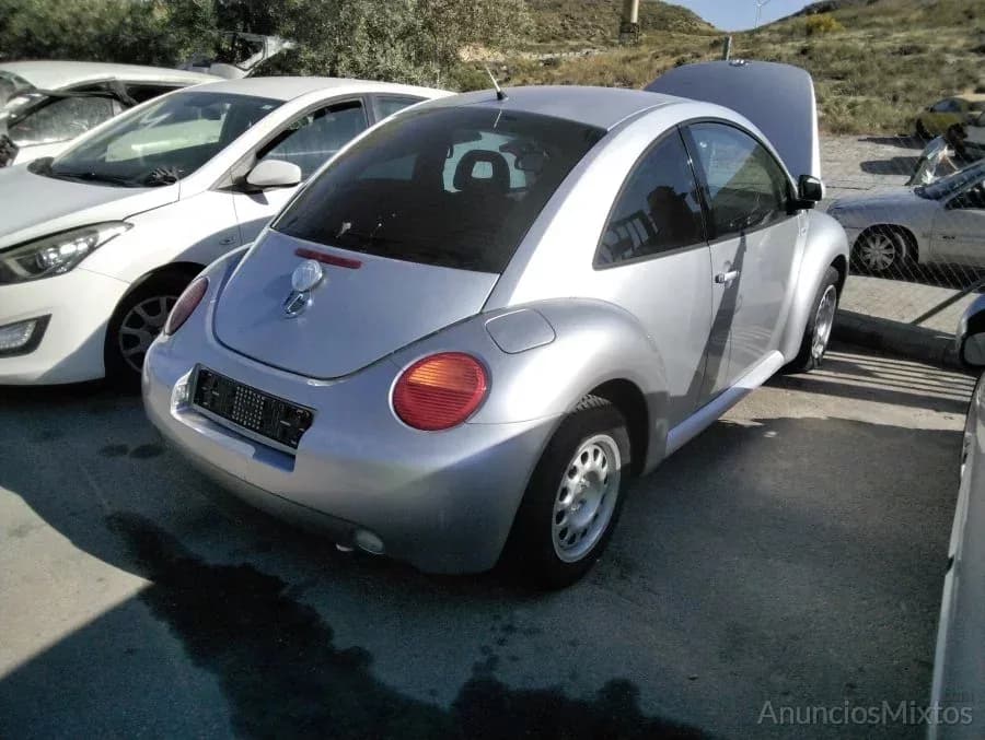DESPIECE DE VOLKSWAGEN NEW BEETLE 2.0 (116 CV) - Foto 4