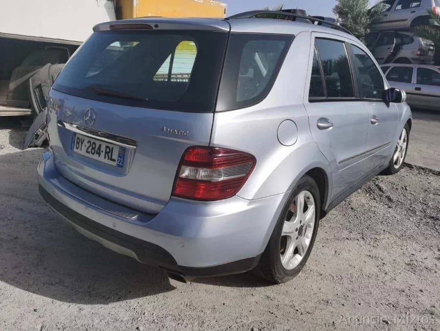 DESPIECE DE MERCEDES CLASE M 3.0 CDI (224 CV) - Foto 3