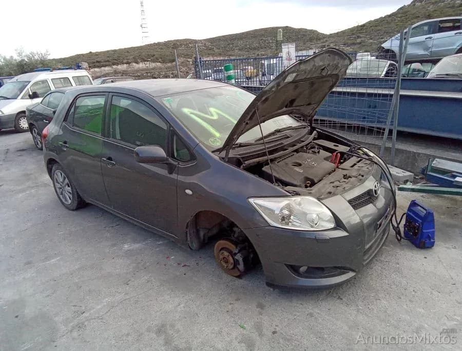 DESPIECE DE TOYOTA AURIS 2.0 D-4D (126 CV) 2006 (V2) - Foto 1