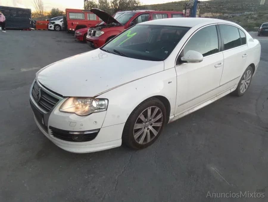 DESPIECE DE VOLKSWAGEN PASSAT BERLINA 2.0 TDI DPF - Foto 2