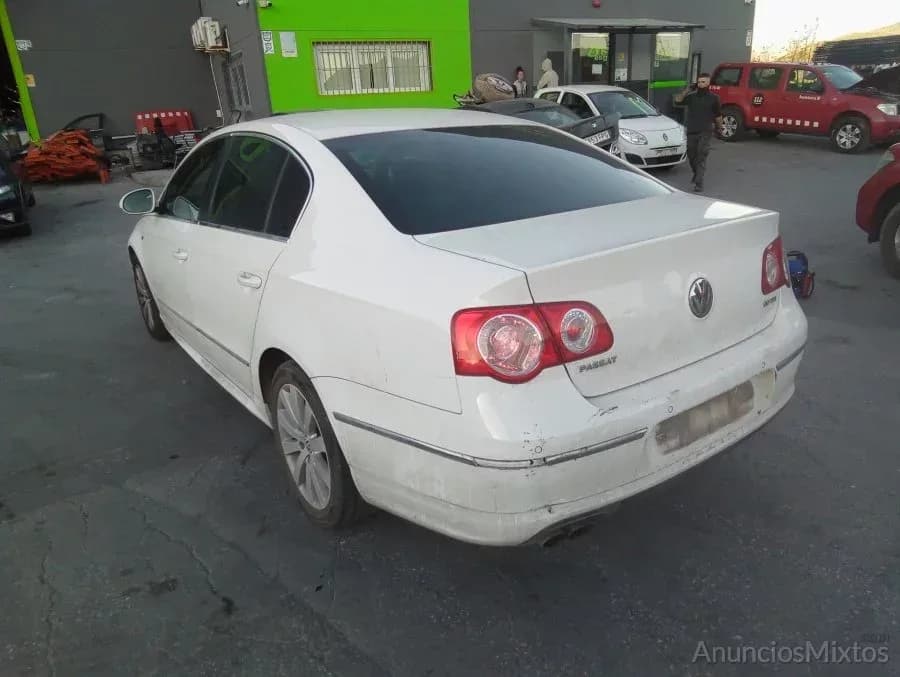 DESPIECE DE VOLKSWAGEN PASSAT BERLINA 2.0 TDI DPF - Foto 3