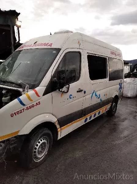 DESPIECE DE VOLKSWAGEN CRAFTER CAJA CERRADA 2.5 TD - Foto 2