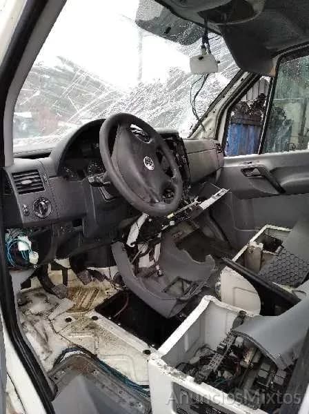 DESPIECE DE VOLKSWAGEN CRAFTER CAJA CERRADA 2.5 TD - Foto 4
