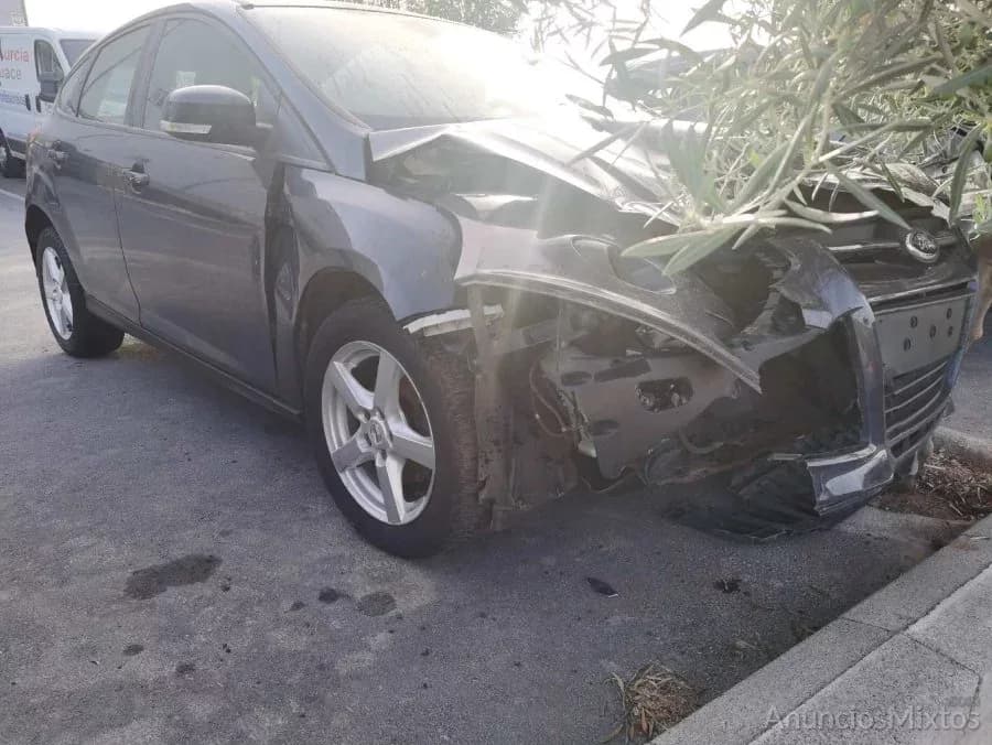 DESPIECE DE FORD FOCUS LIM. 1.6 TDCi (95 CV) - Foto 3