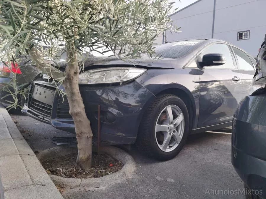 DESPIECE DE FORD FOCUS LIM. 1.6 TDCi (95 CV) - Foto 4