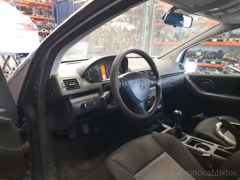 DESPIECE DE MERCEDES CLASE A 2.0 CDI (82 CV) - Foto 4