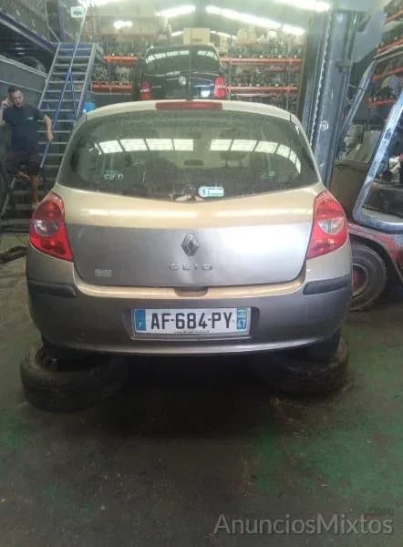 DESPIECE DE RENAULT CLIO III 1.5 dCi D (68 CV) - Foto 5
