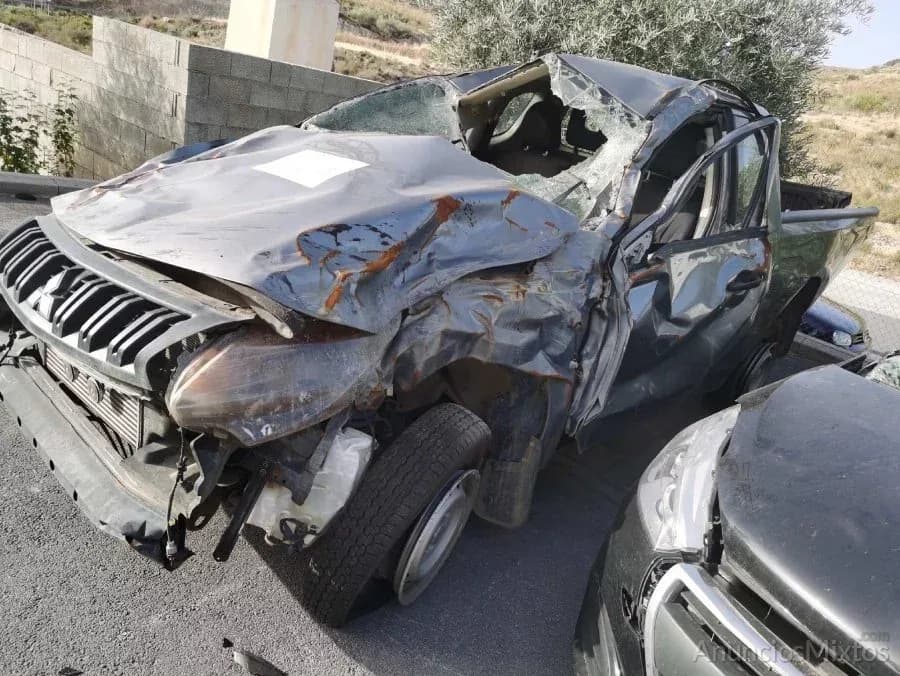 DESPIECE DE MITSUBISHI L 200 2.4 DI-D (154 CV) - Foto 1