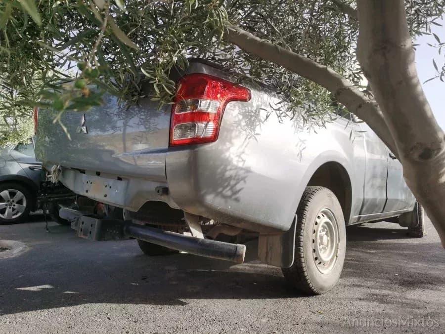 DESPIECE DE MITSUBISHI L 200 2.4 DI-D (154 CV) - Foto 3