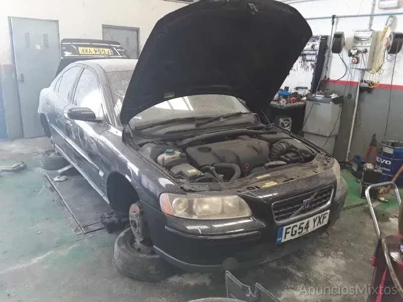DESPIECE DE VOLVO S60 BERLINA 2.4 D (163 CV) 2000 - Foto 2