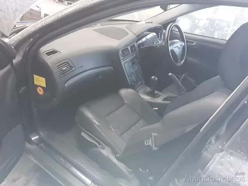 DESPIECE DE VOLVO S60 BERLINA 2.4 D (163 CV) 2000 - Foto 5