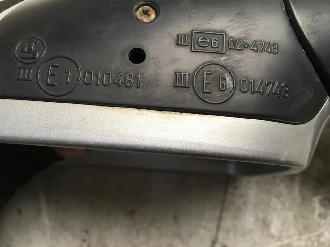 Retrovisor dcho Audi A3 8L - Foto 4