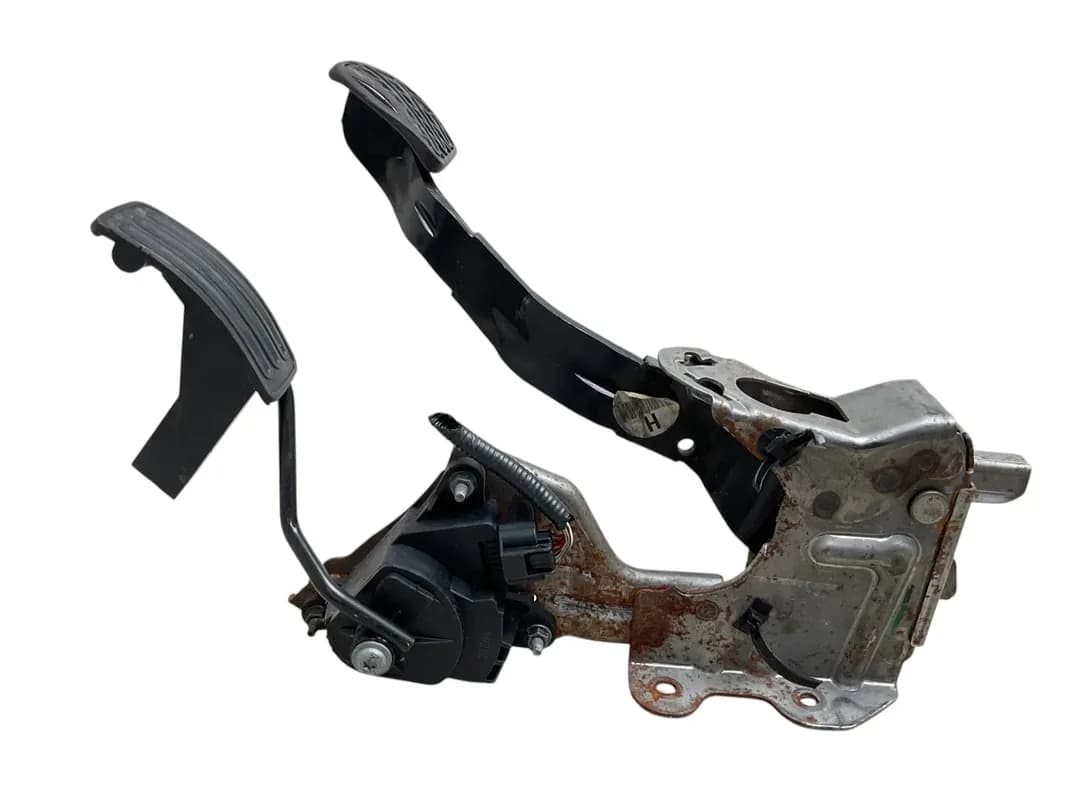 Pedal Freno + Embrague Nissan Qashqai 2007-2013 - Foto 2