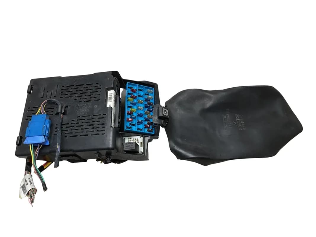 Caja fusibles Renault Renault Scénic I 96-03 - Foto 1