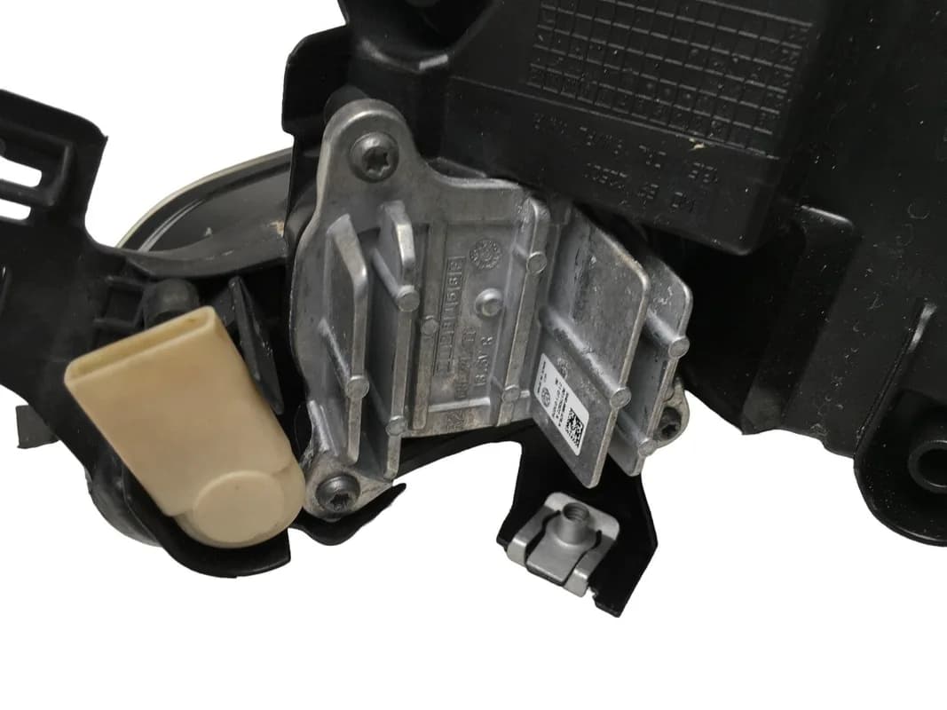 Faro derecho VW Golf VIII - Foto 5