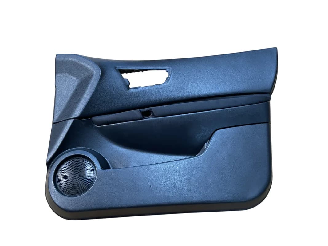 Panel puerta del dcha Nissan 80976JD100 - Foto 1