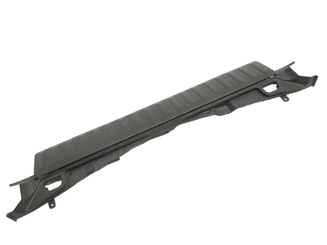 Embellecedor porton BMW X5 E53 - Foto 1