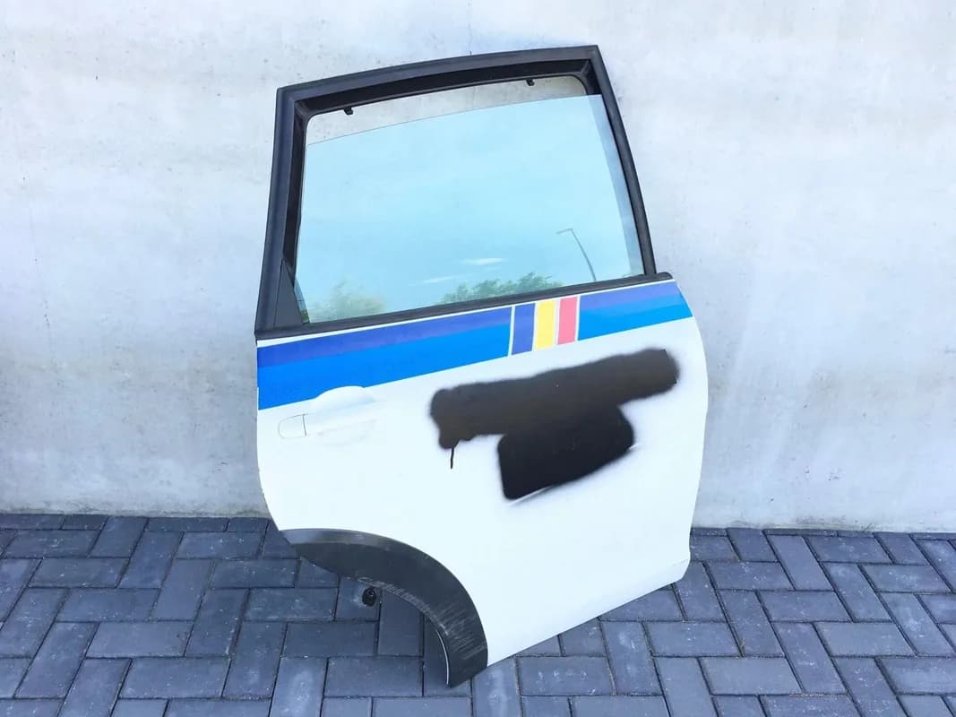 Puerta trasera dcha Seat Altea 5P - Foto 2