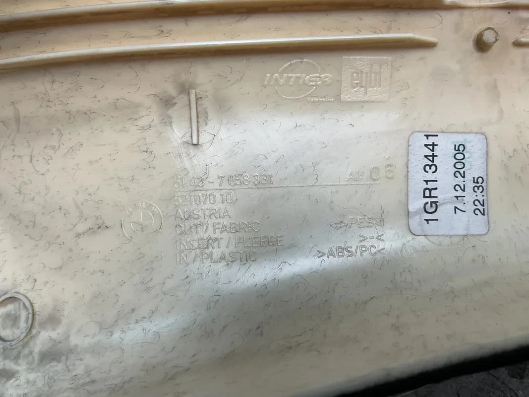 Moldura Columna del izq BMW 3 2004-2011 - Foto 4