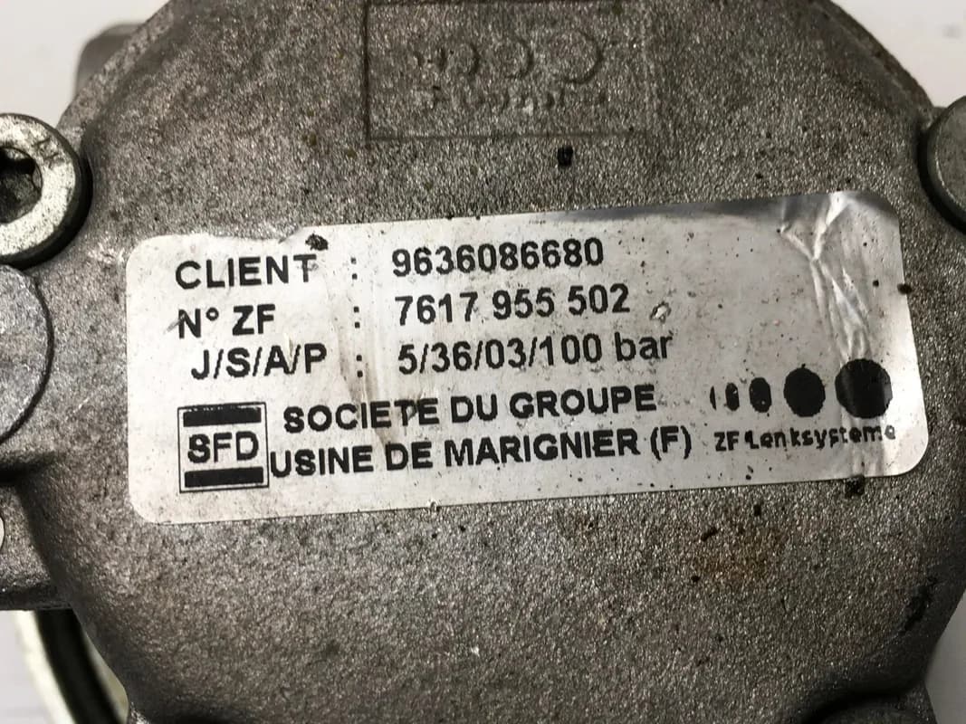Bomba direccion Citroen C5 1 - Foto 4