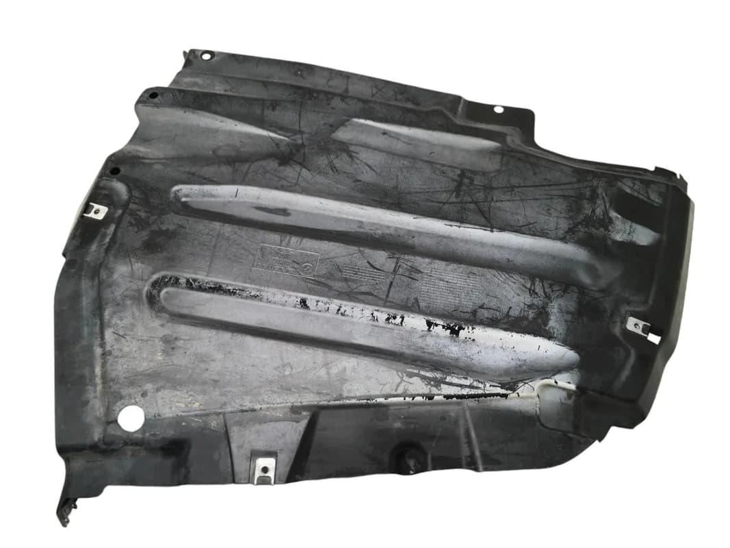 Cubre bajos dcho BMW E92 E93 - Foto 1