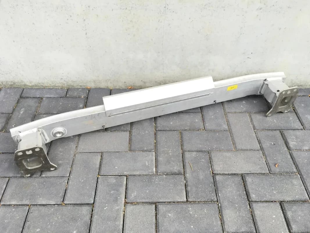 Refuerzo paragolpes trasero Porsche 992 - Foto 3