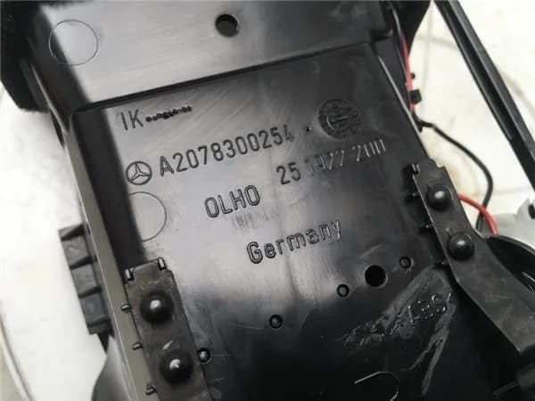 Aireador derecho Mercedes E Coupe C207 - Foto 4