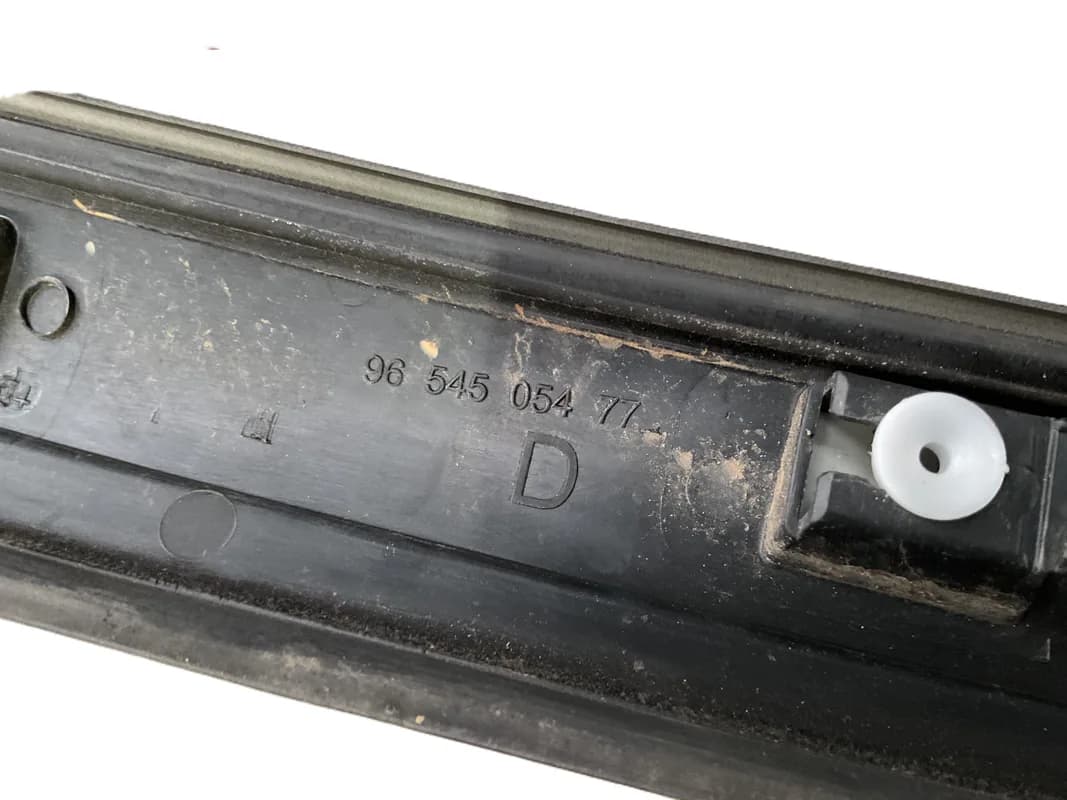 Moldura parabrisas del dcha Citroën 9654505477 - Foto 3
