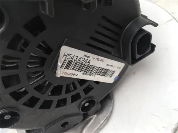 Alternador Bmw M3 E92 E93 FGN18S014 - Foto 6