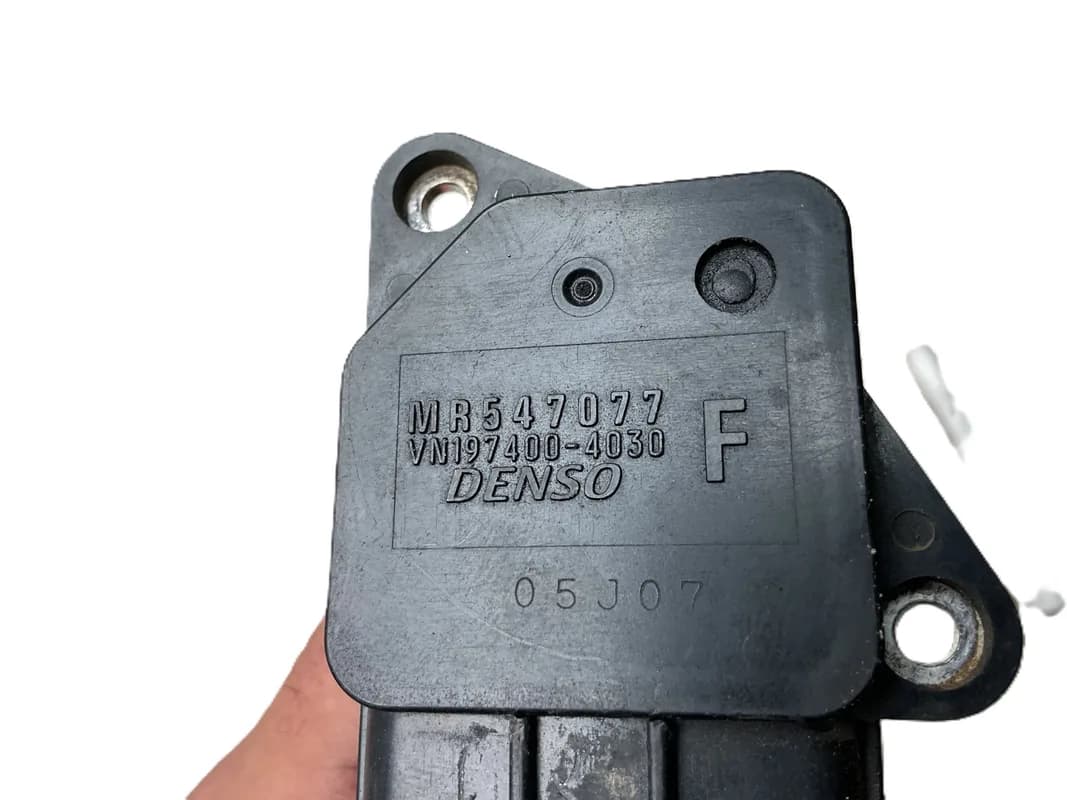 Sensor MAF Mitsubishi L200 Triton MR547077 - Foto 4