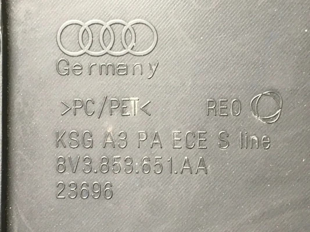 Rejilla frontal Audi A3 8V 8V3853651AA - Foto 4