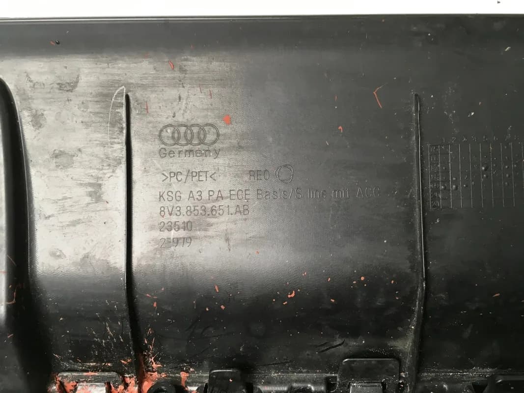 Rejilla Radiador Audi A3 8V - Foto 4