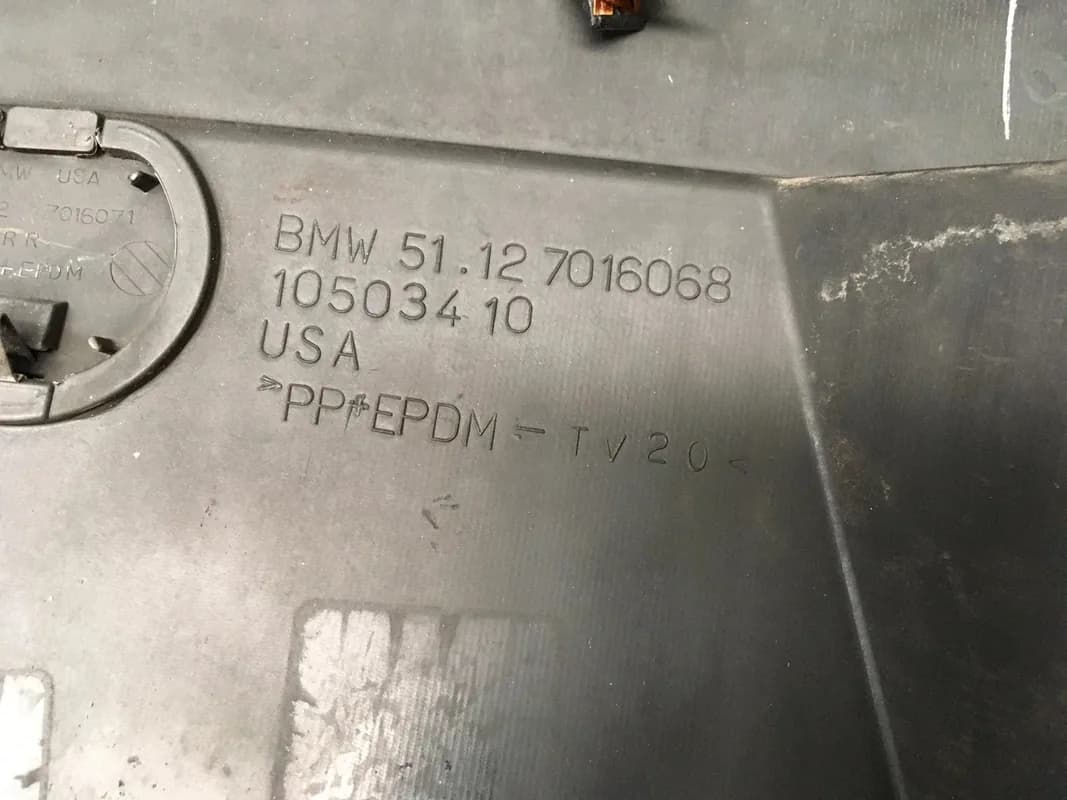 Paragolpes trasero BMW E85 - Foto 5