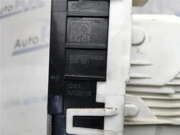 Cerradura delantera dcha Mercedes A09972 - Foto 4