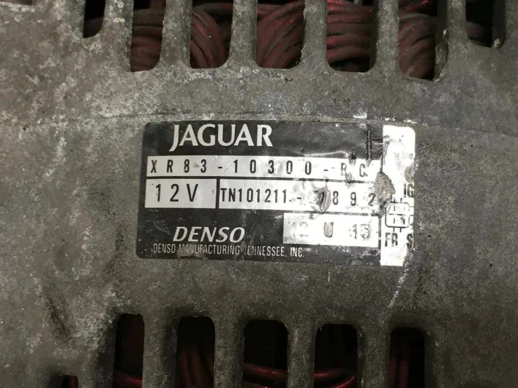 Alternador Jaguar XR8310300BC - Foto 5