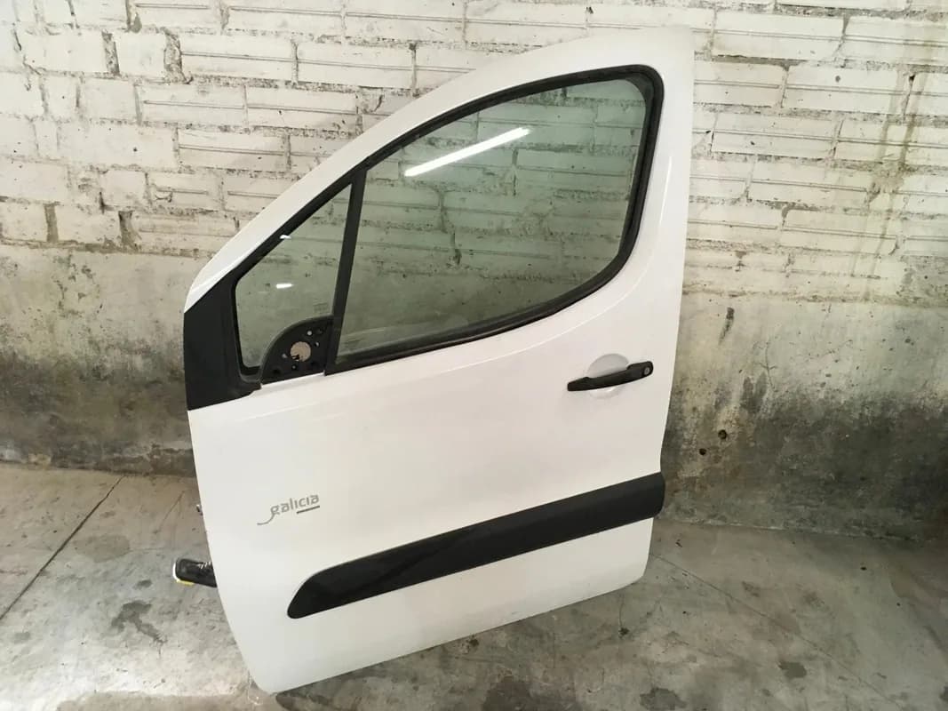 Puerta del izq Citroen Berlingo 2 Renovado - Foto 2