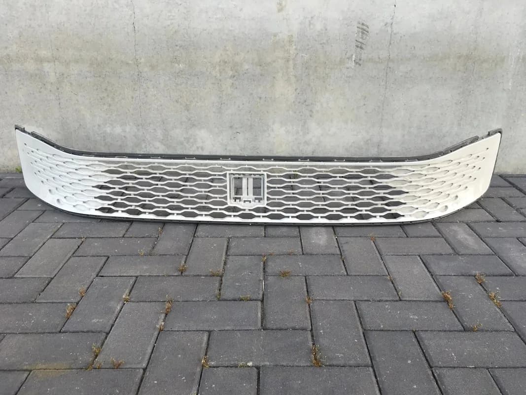 Rejilla Radiador VW Caddy IV SB - Foto 2