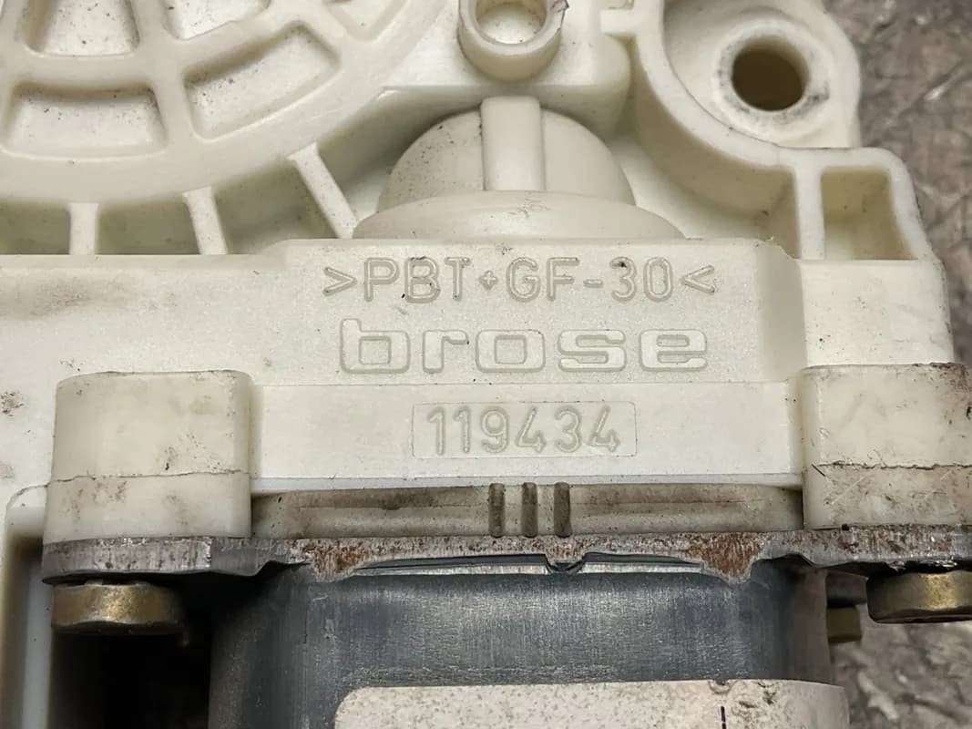 Motor Elevalunas tra dcho VW 1J4959812C - Foto 6