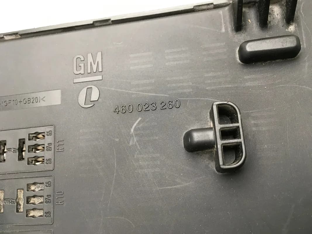 Caja fusibles Opel Vectra C Saab 9-3 II - Foto 3