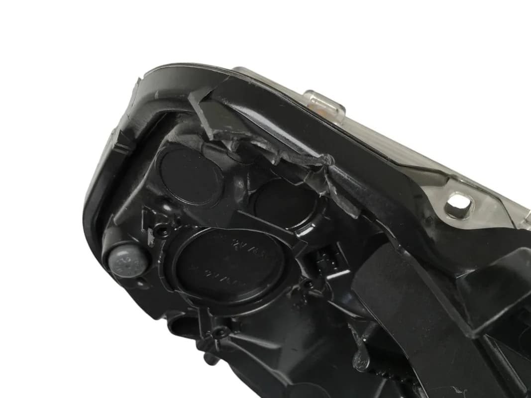 Faro derecho Toyota Auris E18 Fase 2 - Foto 5