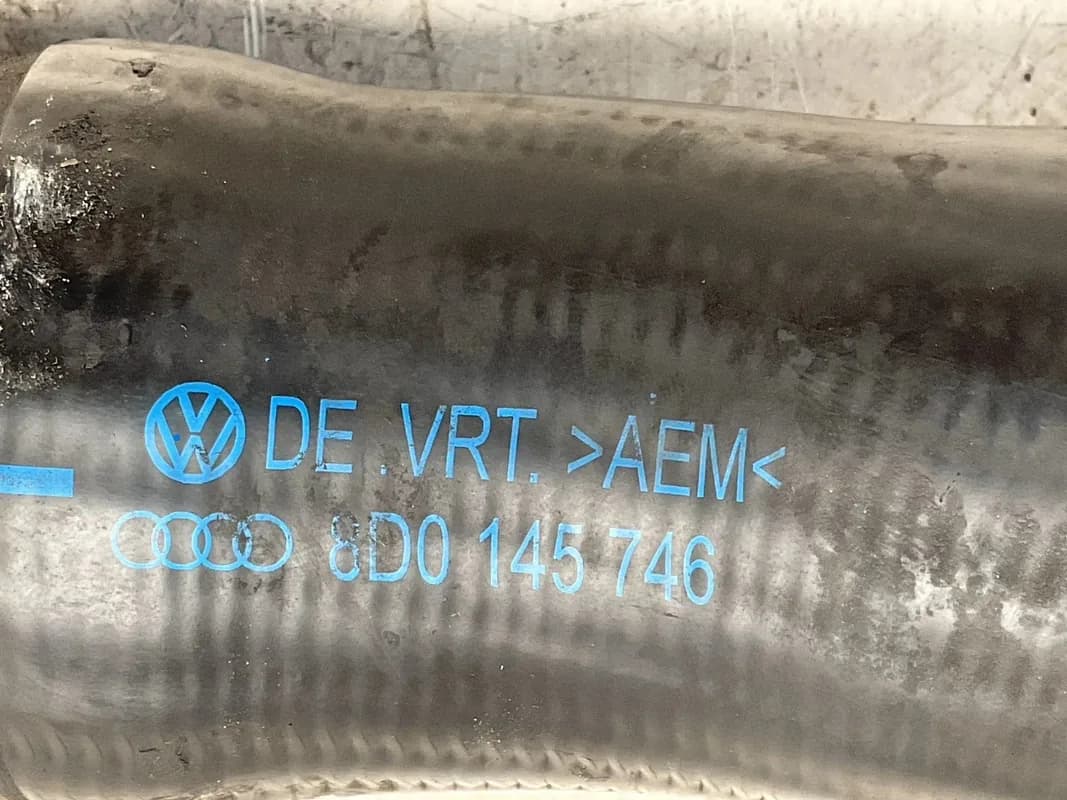 Tubo Intercooler VW 2.5TDi 8D0145746 - Foto 4