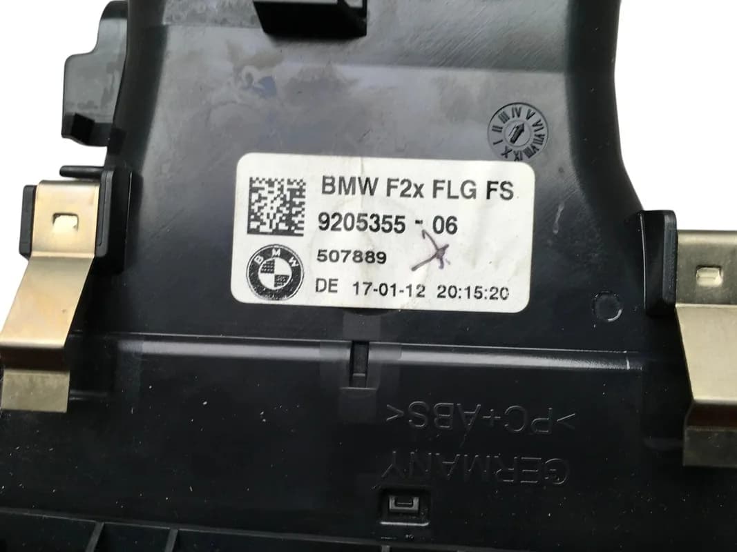 Rejilla izquierda BMW F20 F22 - Foto 3