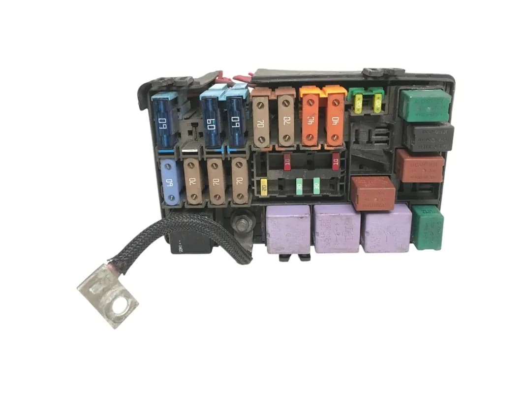 Caja Fusibles Renault 8200064071 - Foto 1
